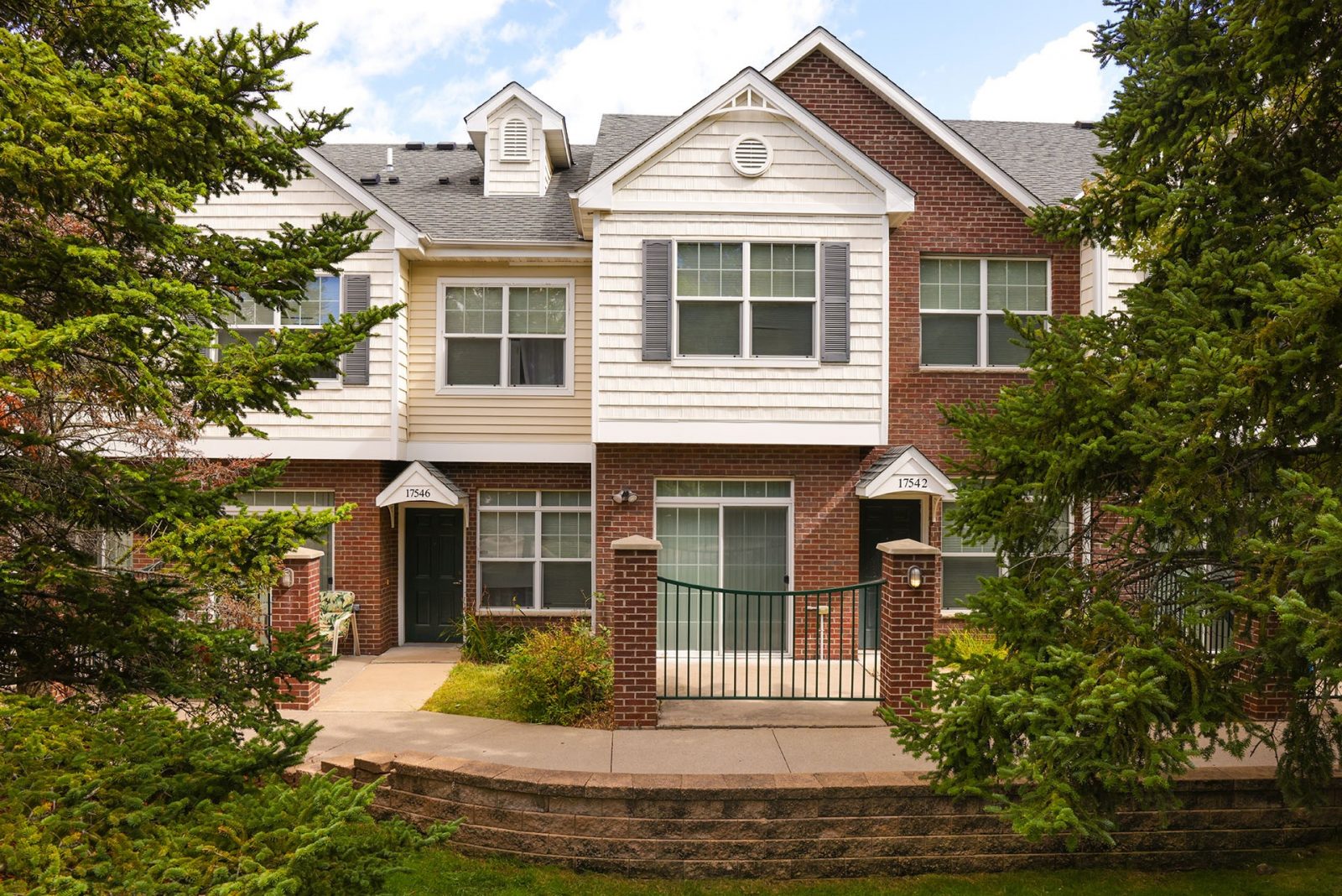 Maple Ridge Townhomes